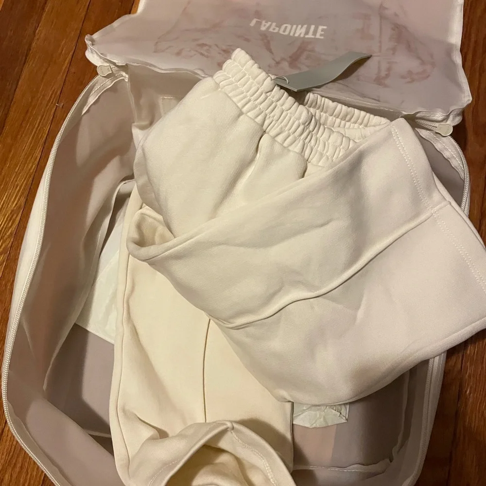 SALLY LAPOINTE Cream Ivory Sweatshirt Sweatpants Set Small NWT - Picture 4 of 6